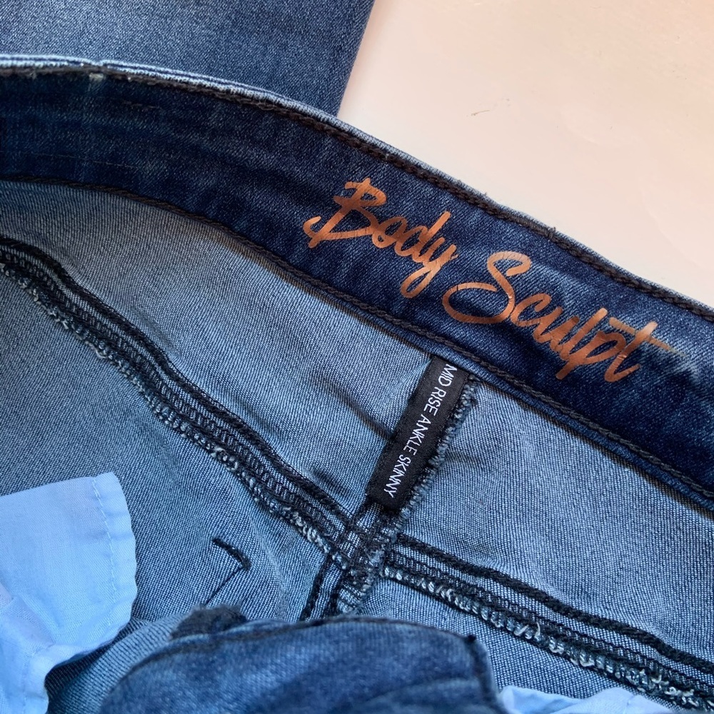 Body sculpt jeans size 3/26 - Picture 4 of 7